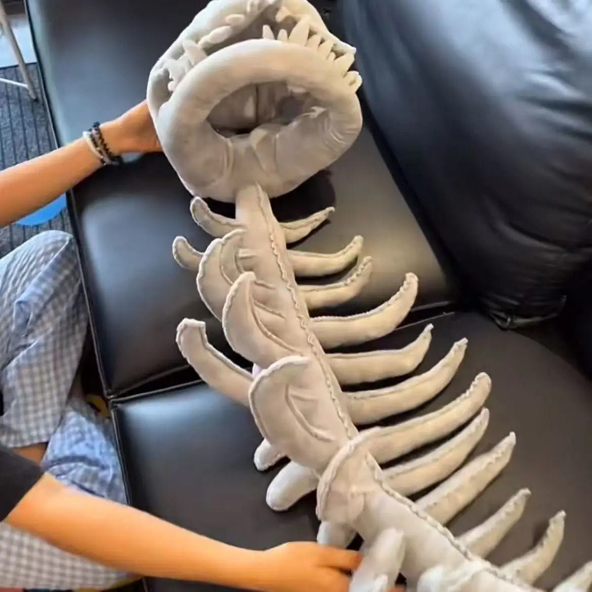 DinoTraje™